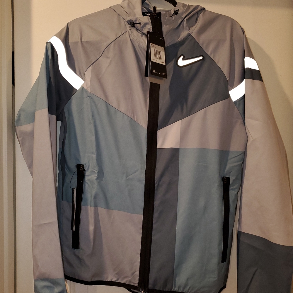 Nike Men's Running Jacket XS NEW